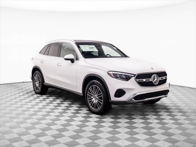 new 2025 Mercedes-Benz GLC 300 car, priced at $55,385
