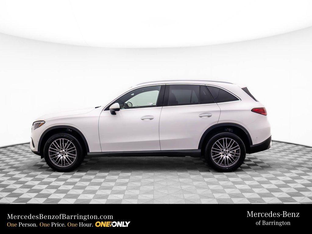 new 2025 Mercedes-Benz GLC 300 car, priced at $55,385
