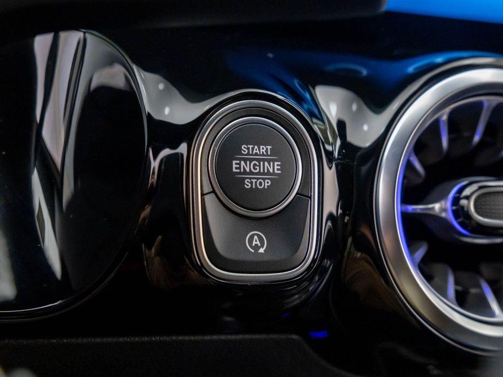 used 2025 Mercedes-Benz GLA 250 car, priced at $39,900