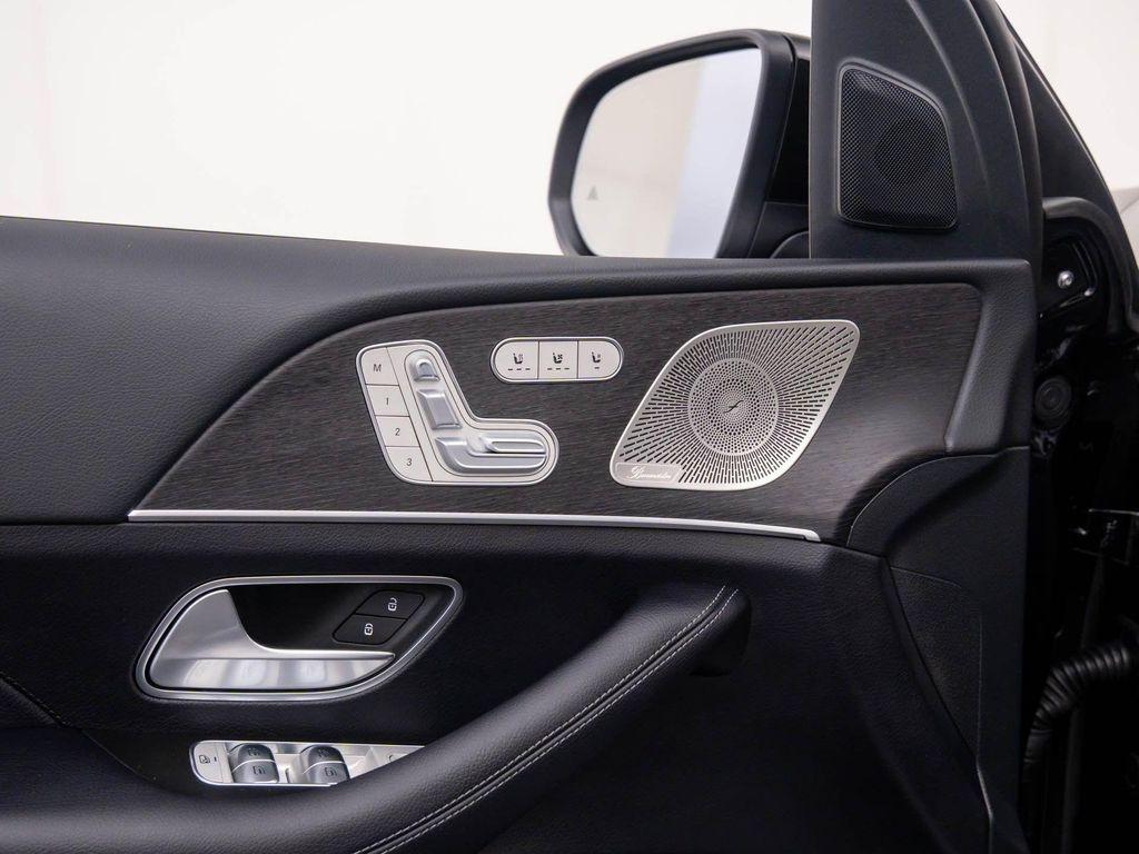 new 2026 Mercedes-Benz GLS 580 car, priced at $111,572