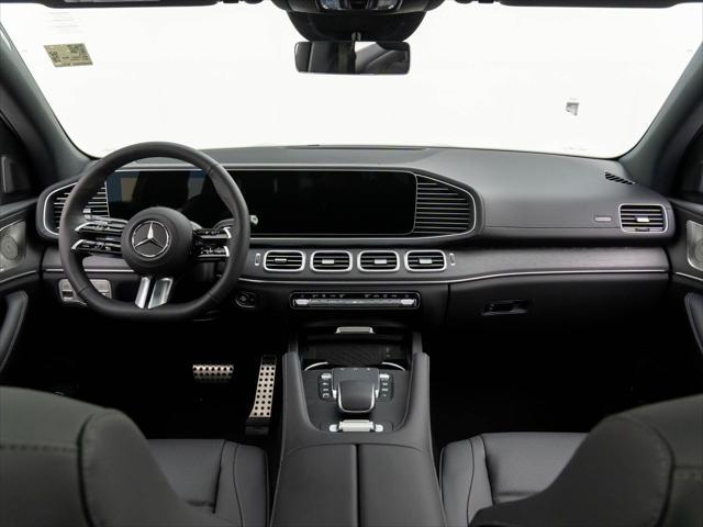 new 2025 Mercedes-Benz GLS 450 car, priced at $95,425