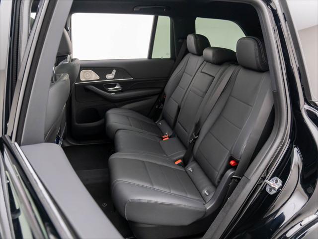 new 2025 Mercedes-Benz GLS 450 car, priced at $95,425