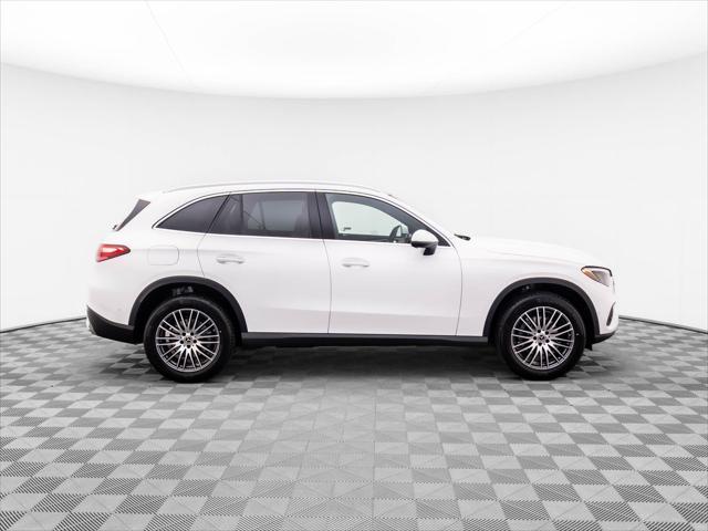 new 2025 Mercedes-Benz GLC 300 car, priced at $54,810
