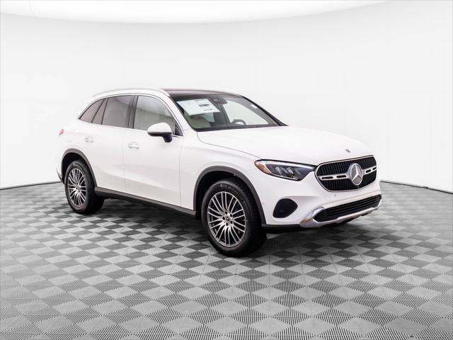 new 2025 Mercedes-Benz GLC 300 car, priced at $54,810