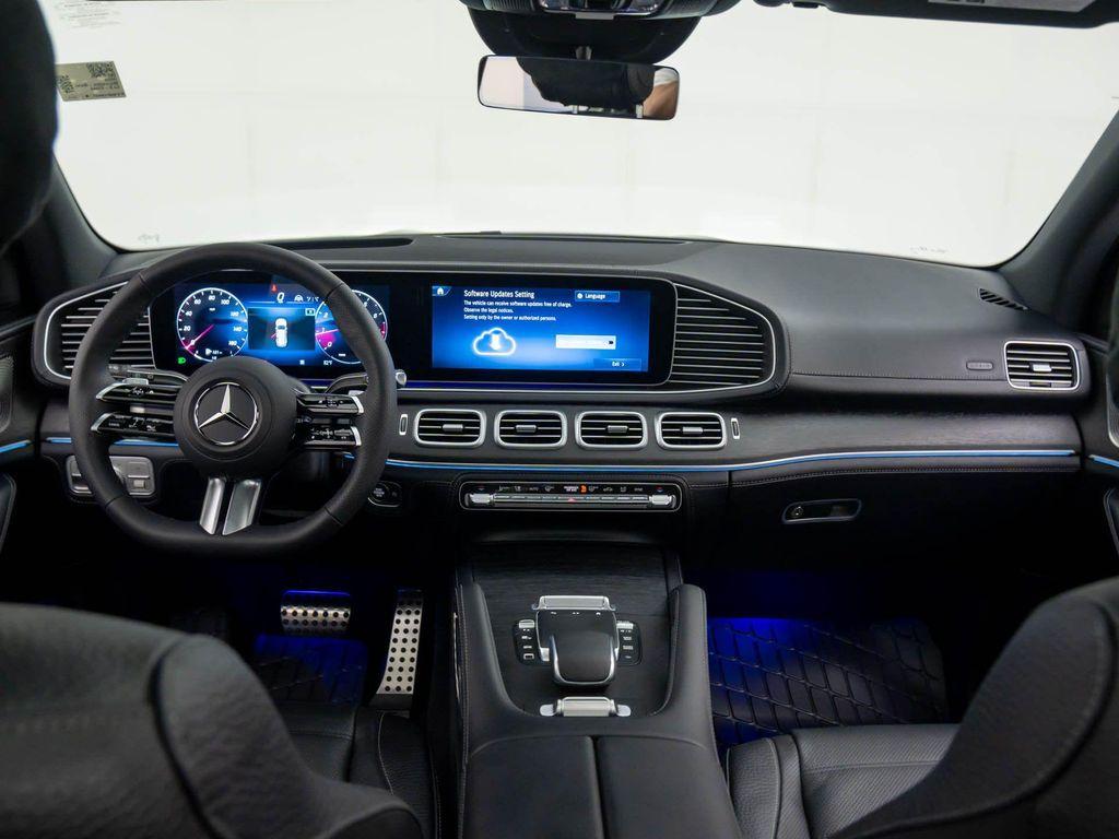 new 2026 Mercedes-Benz GLS 580 car, priced at $112,077