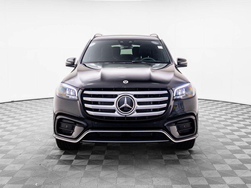 new 2026 Mercedes-Benz GLS 580 car, priced at $112,077