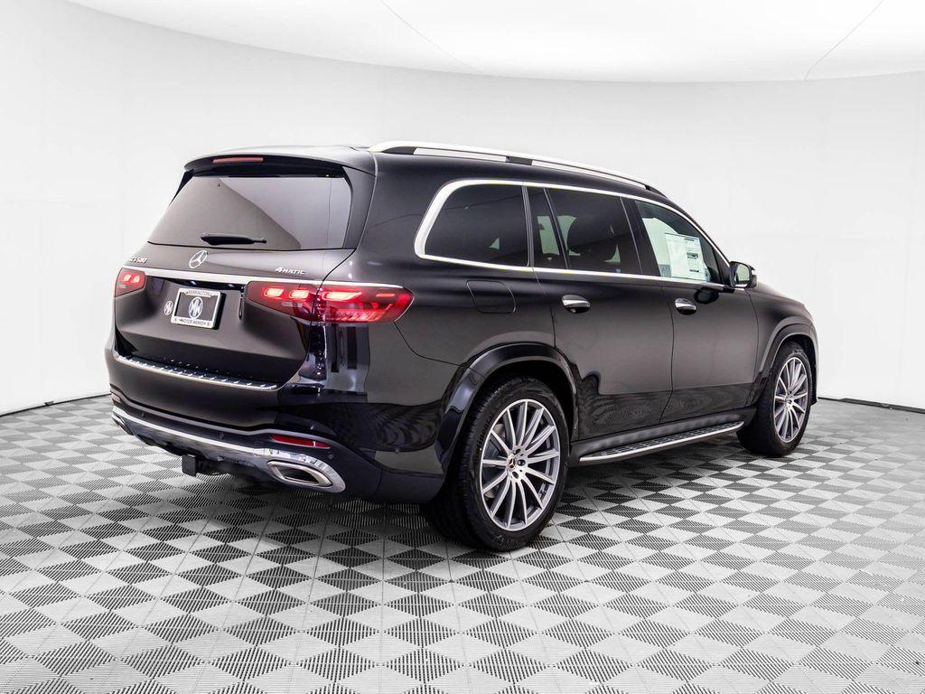 new 2026 Mercedes-Benz GLS 580 car, priced at $112,077