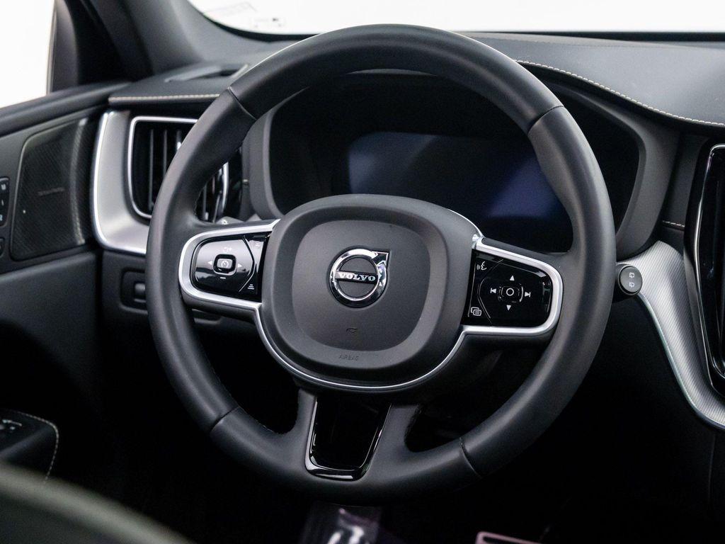 used 2022 Volvo XC60 Recharge Plug-In Hybrid car, priced at $27,000