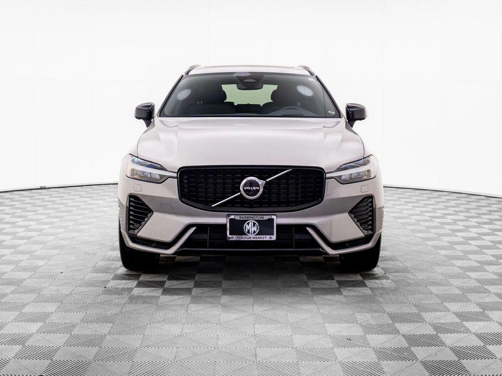used 2022 Volvo XC60 Recharge Plug-In Hybrid car, priced at $27,000