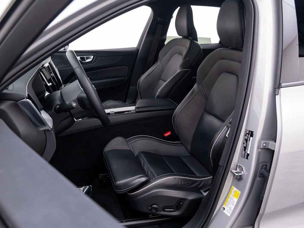 used 2022 Volvo XC60 Recharge Plug-In Hybrid car, priced at $27,000