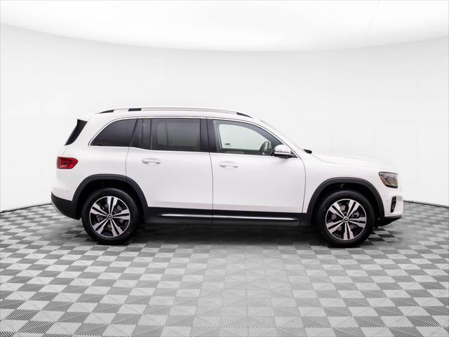 new 2025 Mercedes-Benz GLB 250 car, priced at $52,545