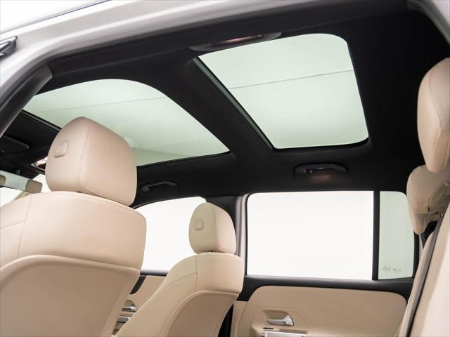 new 2025 Mercedes-Benz GLB 250 car, priced at $52,545