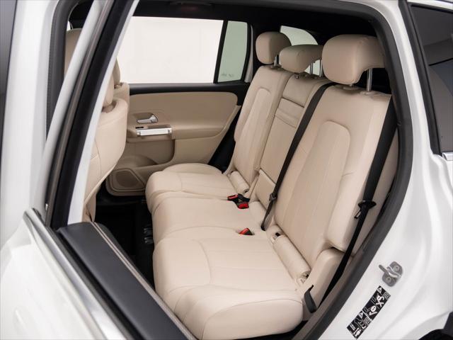 new 2025 Mercedes-Benz GLB 250 car, priced at $52,545