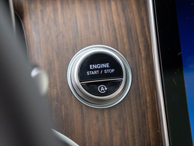 new 2025 Mercedes-Benz GLC 300 car, priced at $56,055
