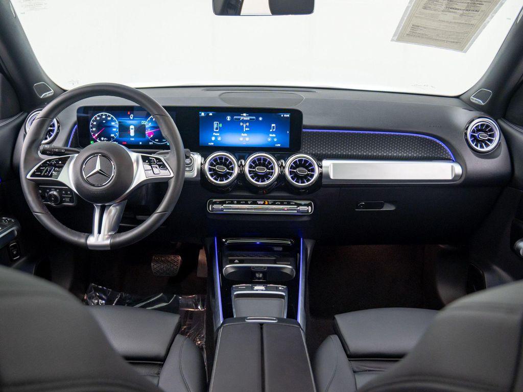 used 2024 Mercedes-Benz GLB 250 car, priced at $42,000