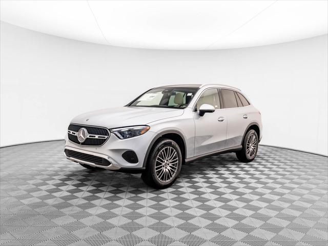 new 2024 Mercedes-Benz GLC 300 car, priced at $59,465