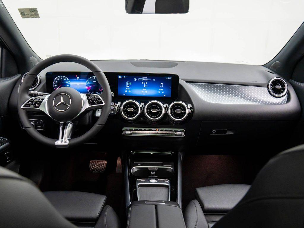 new 2026 Mercedes-Benz GLA 250 car, priced at $43,347
