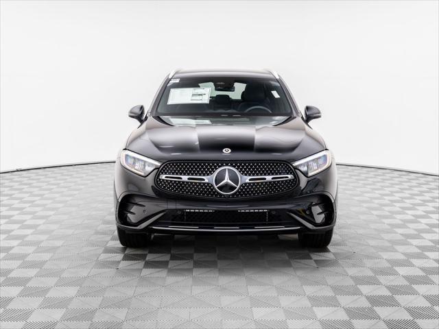 new 2025 Mercedes-Benz GLC 300 car, priced at $62,060