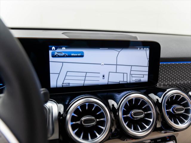 new 2025 Mercedes-Benz GLB 250 car
