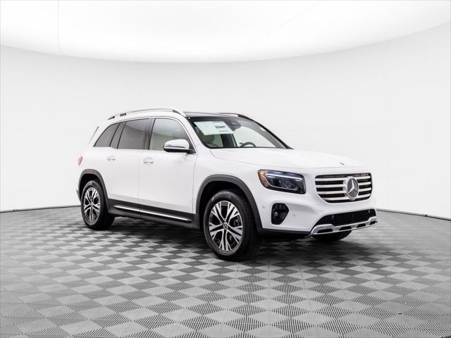 new 2025 Mercedes-Benz GLB 250 car