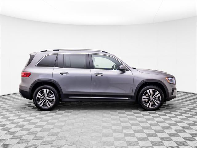 new 2025 Mercedes-Benz GLB 250 car, priced at $53,295
