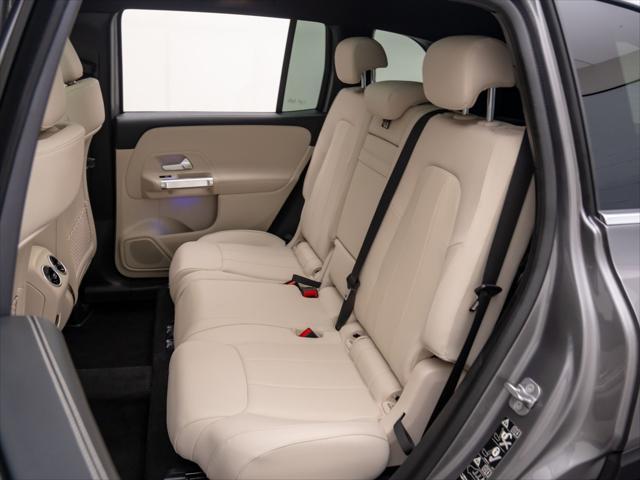 new 2025 Mercedes-Benz GLB 250 car, priced at $53,295