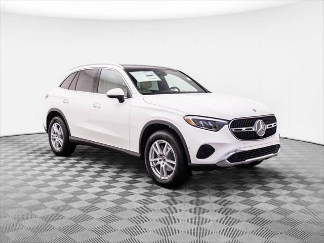 new 2025 Mercedes-Benz GLC 300 car, priced at $56,385