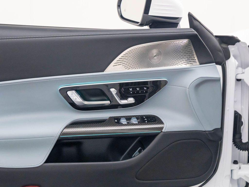 new 2025 Mercedes-Benz AMG SL 43 car, priced at $117,268