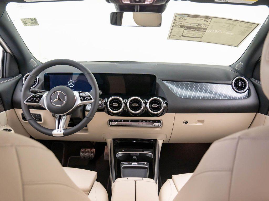 new 2026 Mercedes-Benz GLA 250 car, priced at $43,725