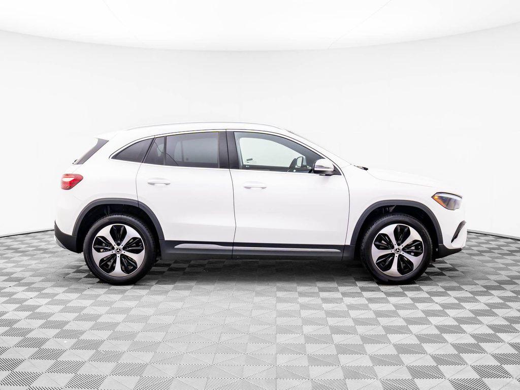 new 2026 Mercedes-Benz GLA 250 car, priced at $43,725