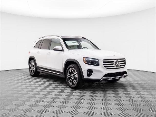 new 2024 Mercedes-Benz GLB 250 car, priced at $51,325