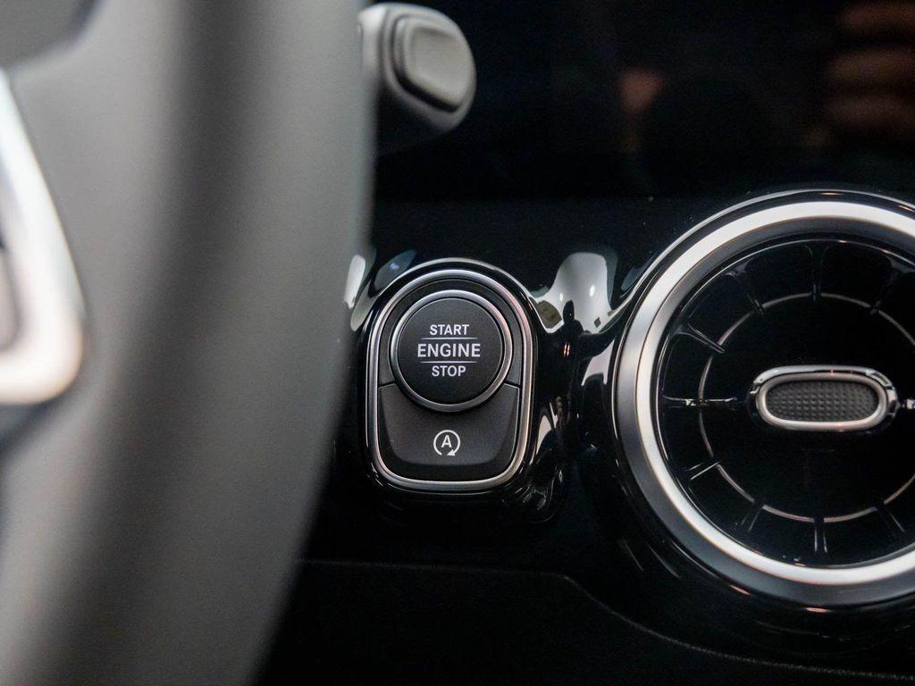 new 2026 Mercedes-Benz GLA 250 car, priced at $42,899