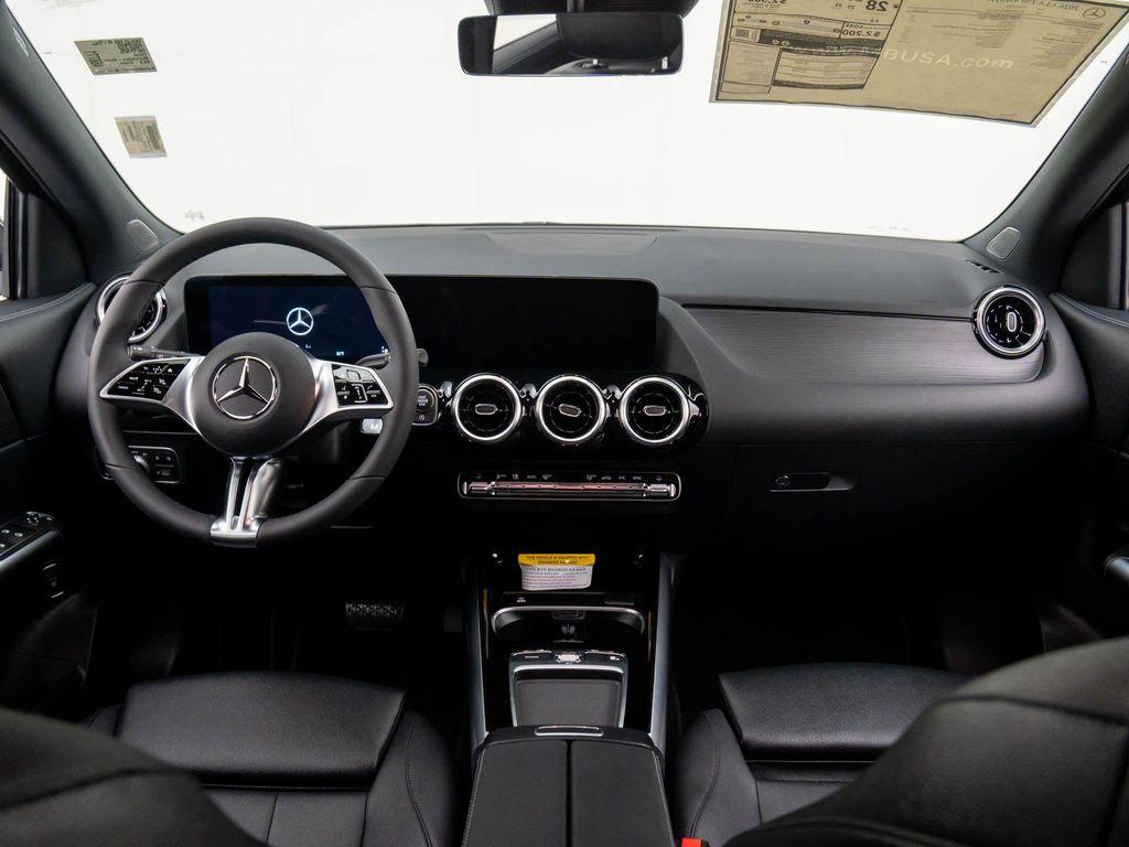 new 2026 Mercedes-Benz GLA 250 car, priced at $42,899