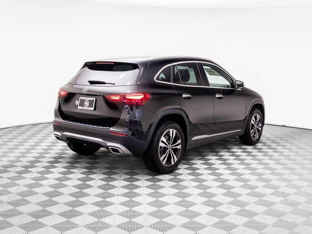 new 2026 Mercedes-Benz GLA 250 car, priced at $42,899