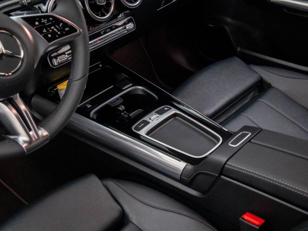 new 2026 Mercedes-Benz GLA 250 car, priced at $42,899