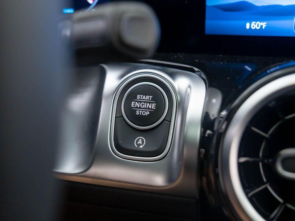 new 2026 Mercedes-Benz GLB 250 car, priced at $45,899