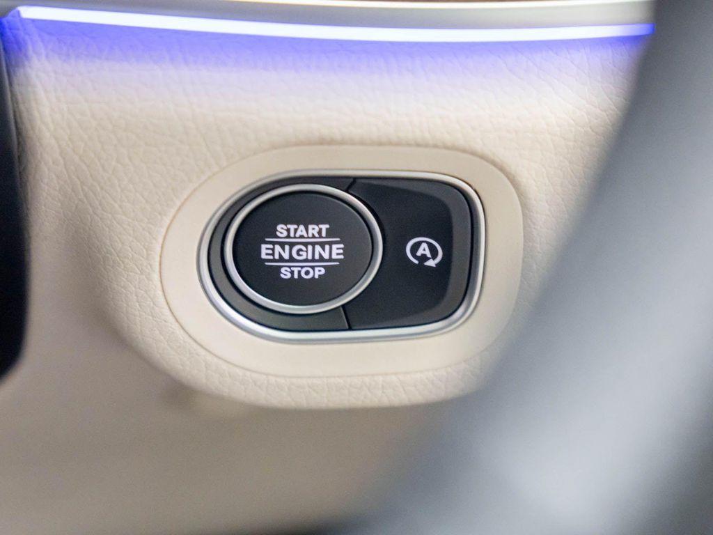 new 2025 Mercedes-Benz GLS 580 car, priced at $114,053