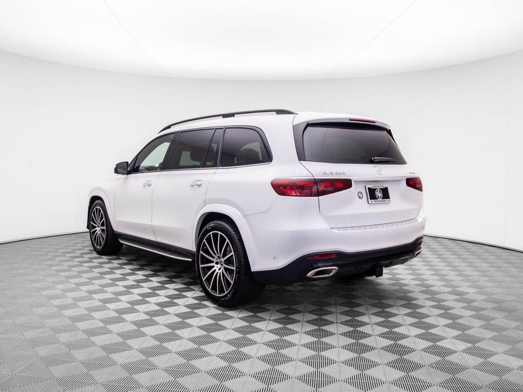 new 2025 Mercedes-Benz GLS 580 car, priced at $114,053