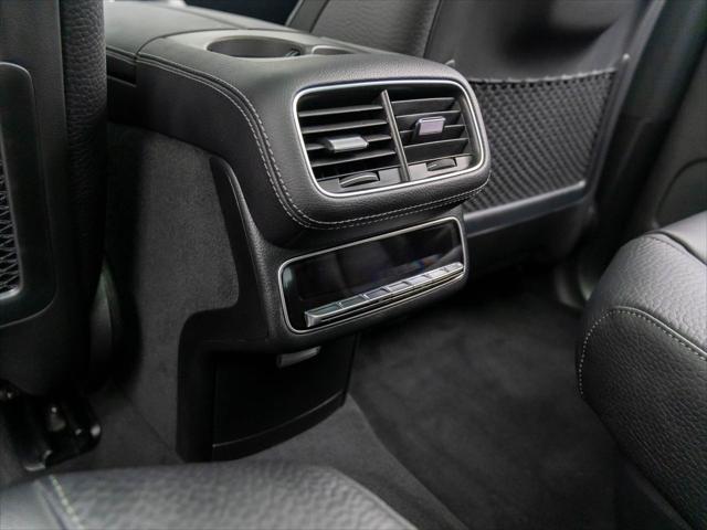 new 2025 Mercedes-Benz GLS 580 car, priced at $119,465