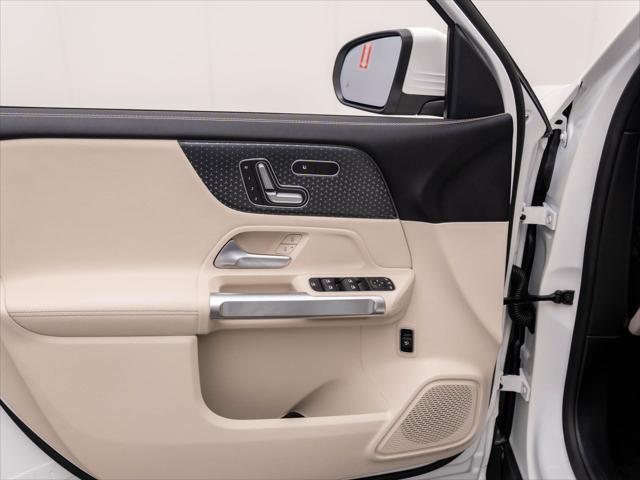 new 2025 Mercedes-Benz GLB 250 car, priced at $51,695