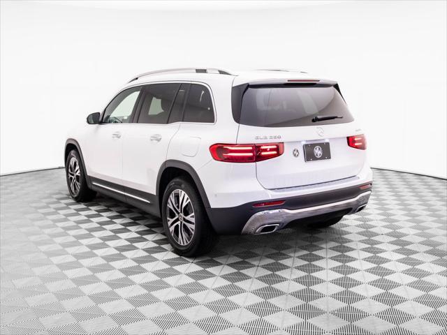 new 2025 Mercedes-Benz GLB 250 car, priced at $51,695