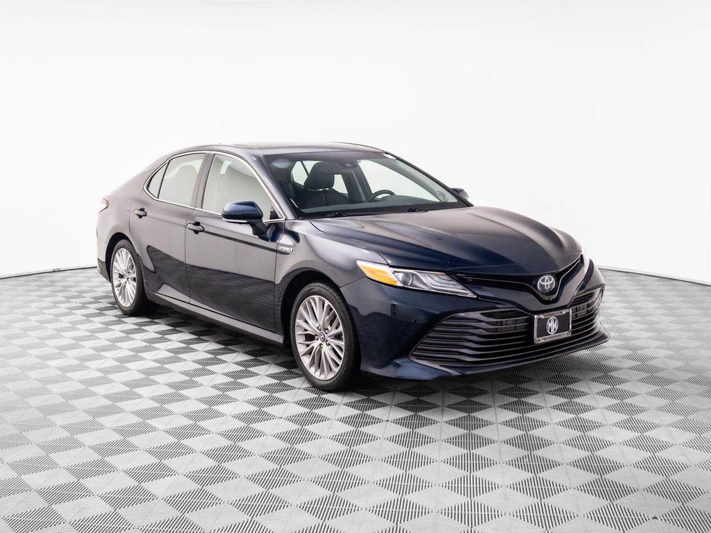 used 2019 Toyota Camry Hybrid car, priced at $18,200