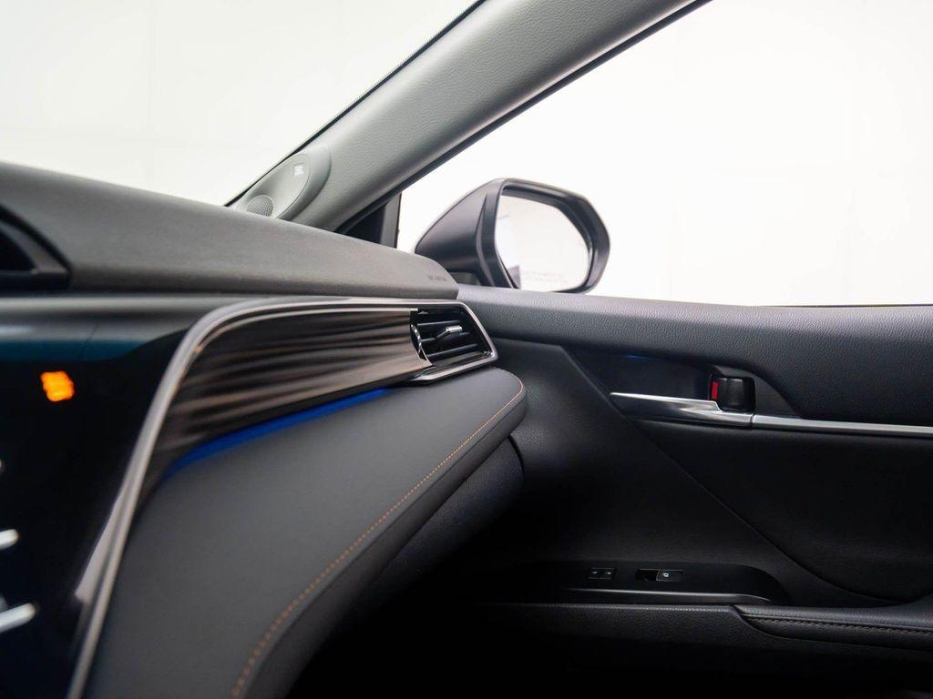 used 2019 Toyota Camry Hybrid car, priced at $18,200