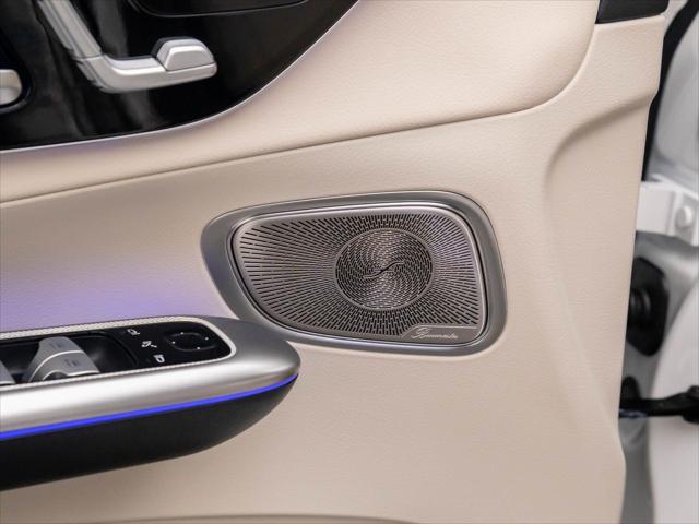 new 2025 Mercedes-Benz GLC 300 car, priced at $55,645