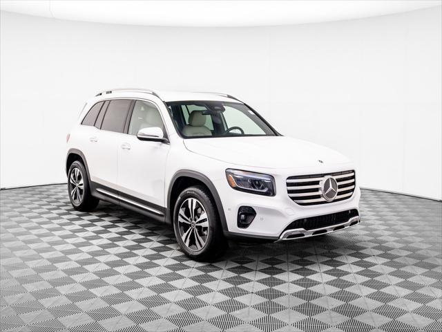 new 2025 Mercedes-Benz GLB 250 car, priced at $49,595