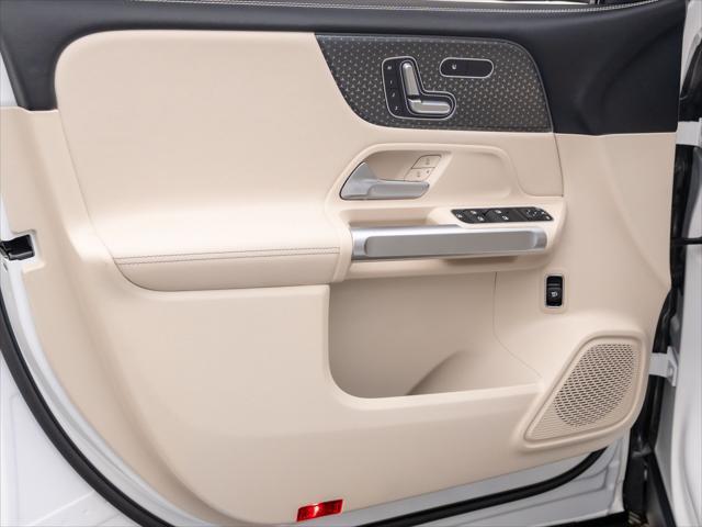 new 2025 Mercedes-Benz GLB 250 car, priced at $49,595