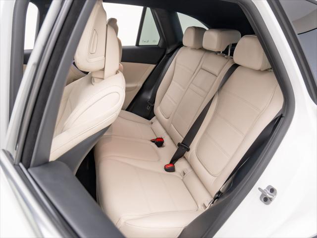 new 2025 Mercedes-Benz GLC 350e car, priced at $63,665