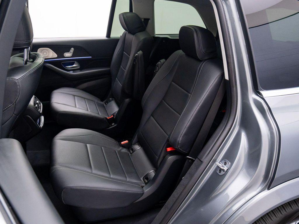 new 2026 Mercedes-Benz GLS 450 car, priced at $89,331