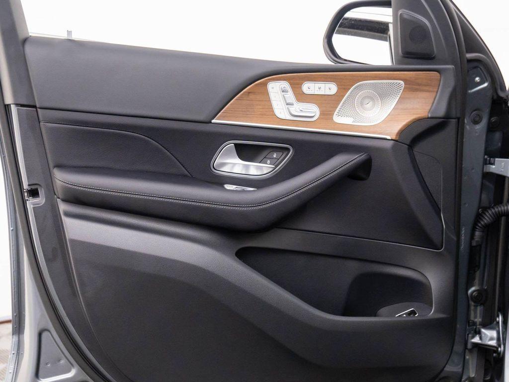 new 2026 Mercedes-Benz GLE 350 car, priced at $71,550