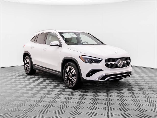 new 2025 Mercedes-Benz GLA 250 car, priced at $47,295